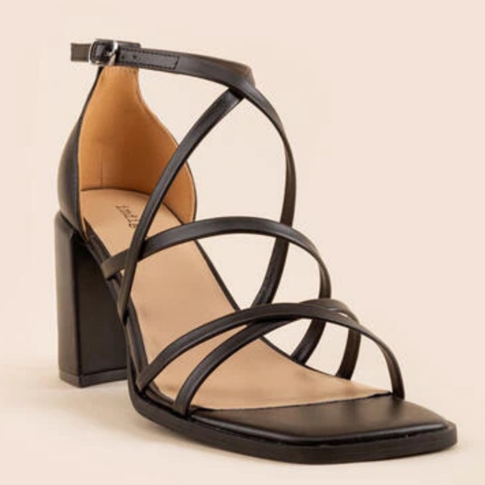 Black Block Heel